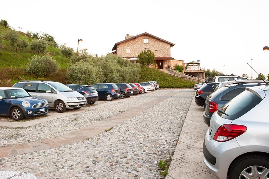 Hotel Fontana Santa Grumello del Monte Buitenkant foto
