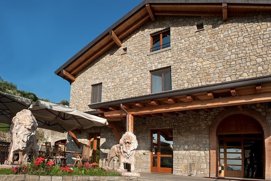 Hotel Fontana Santa Grumello del Monte Buitenkant foto