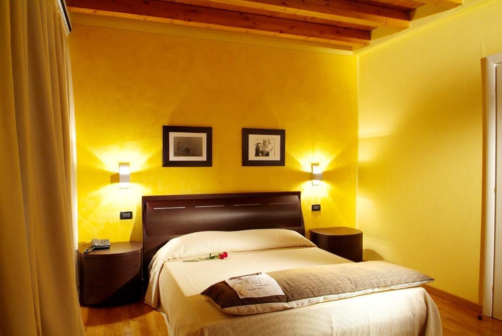 Hotel Fontana Santa Grumello del Monte Kamer foto