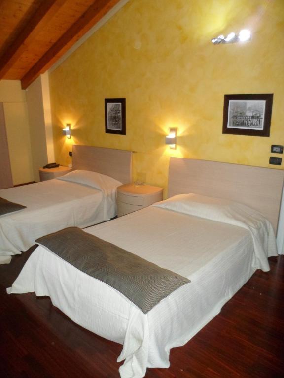 Hotel Fontana Santa Grumello del Monte Kamer foto